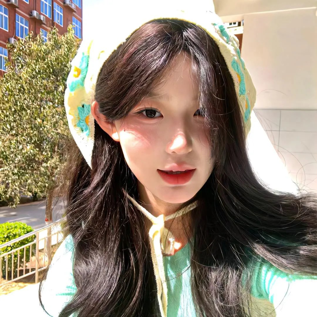 春闺三凤